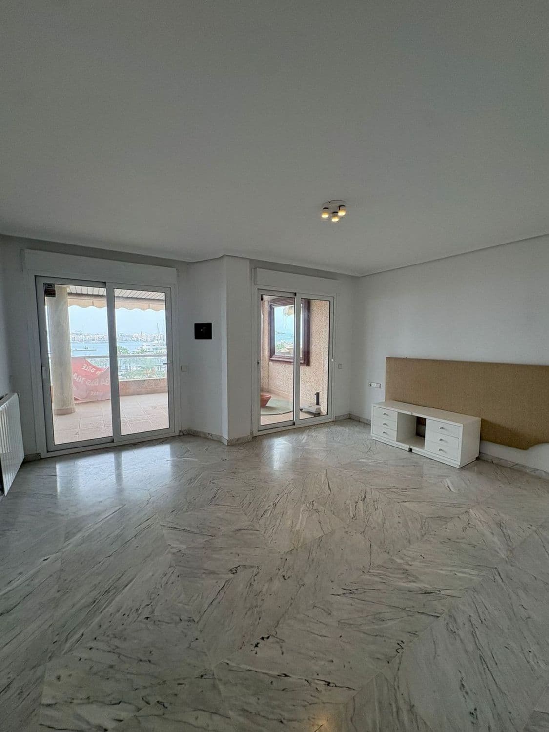 Piso en venta en Marina Botafoc - Talamanca