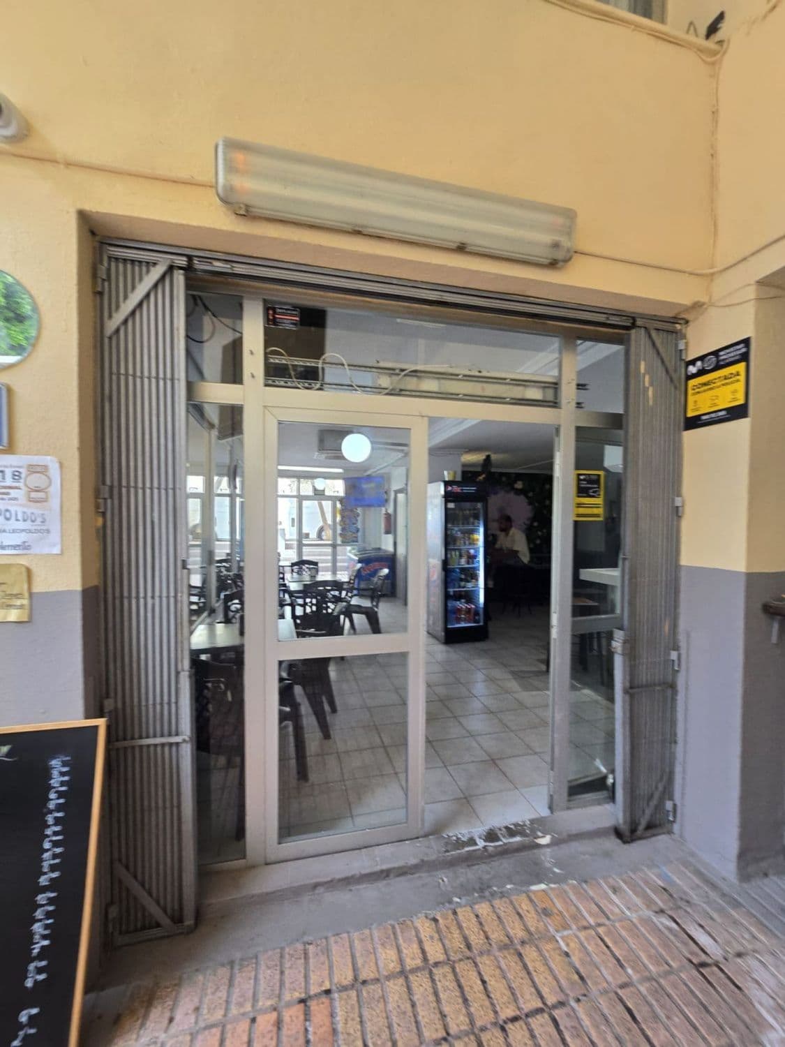 Local comercial en alquiler en Figueretes - Platja dEn Bossa