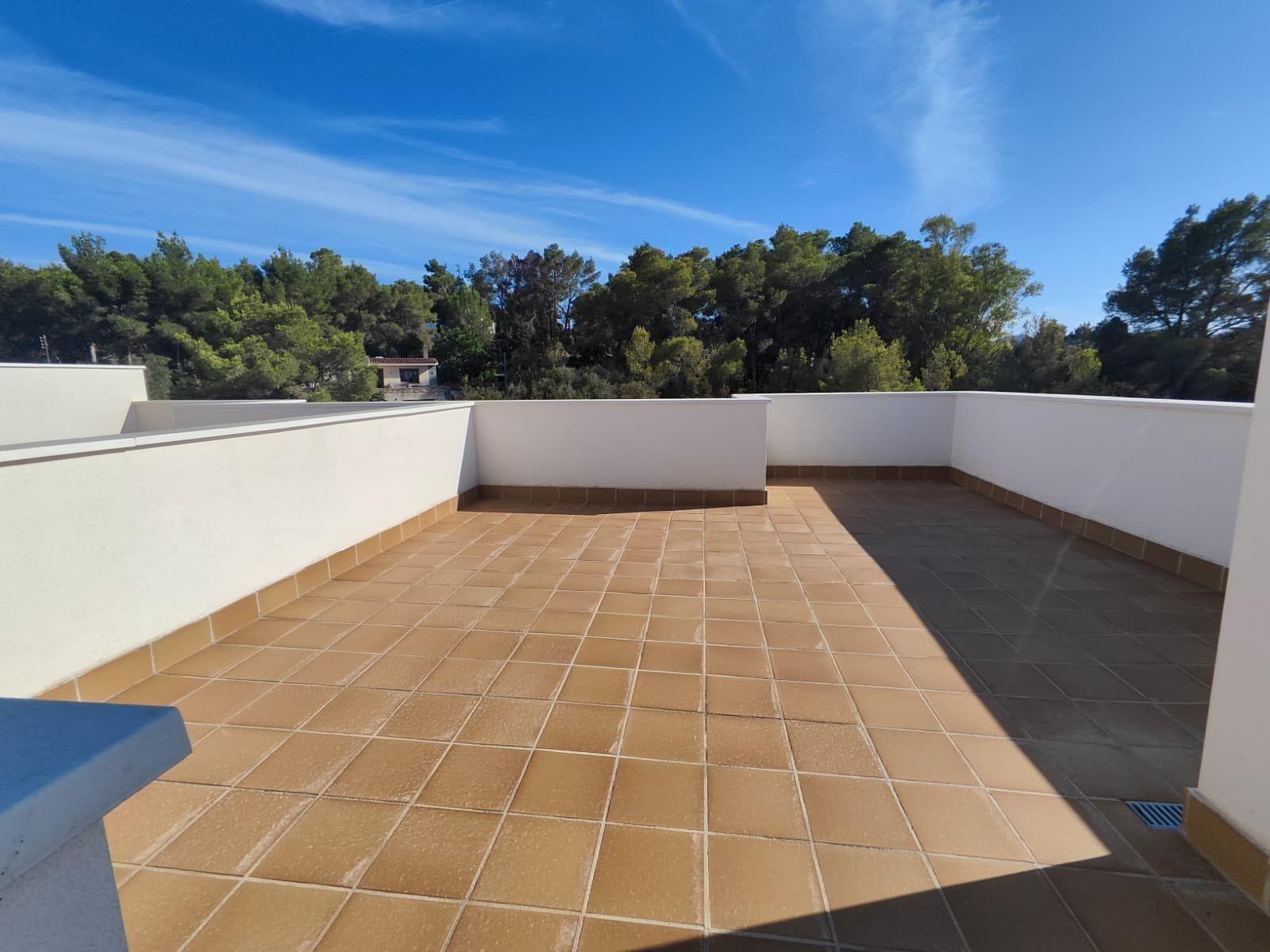 Ático de obra nueva con solárium privado de 40 m², piscina y parking en Ses Païsses