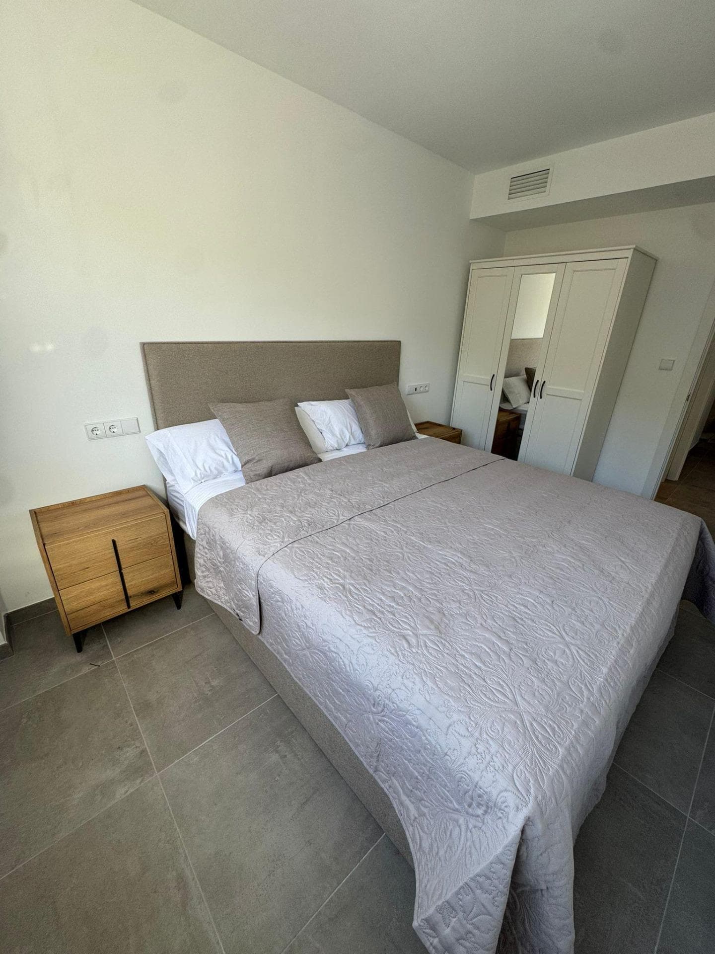 Ático de obra nueva con solárium privado de 40 m², piscina y parking en Ses Païsses