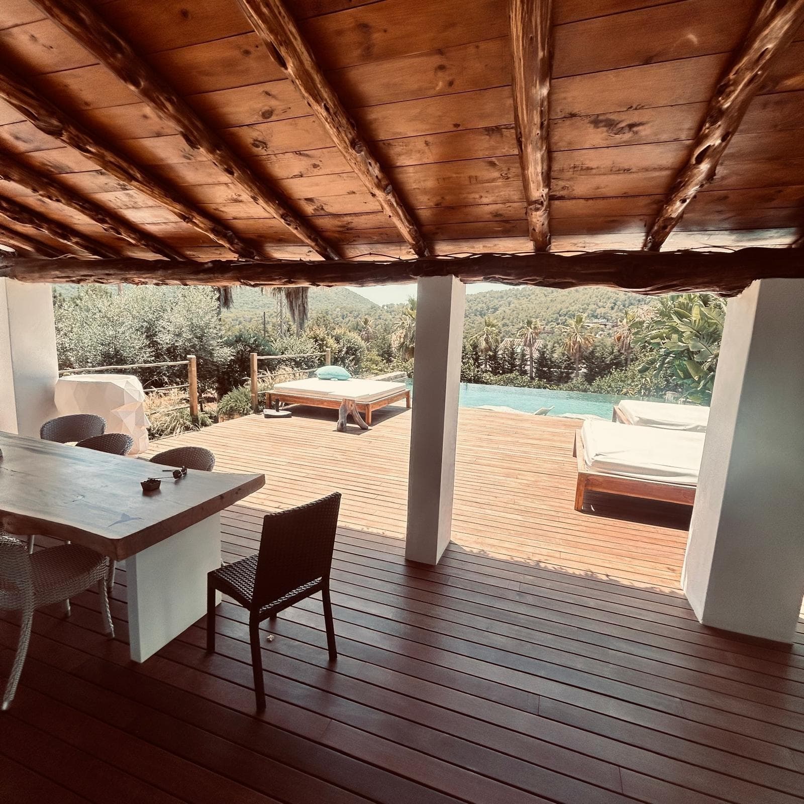 Espectacular villa ibicenca renovada con piscina y 2.000 m² de parcela en San José