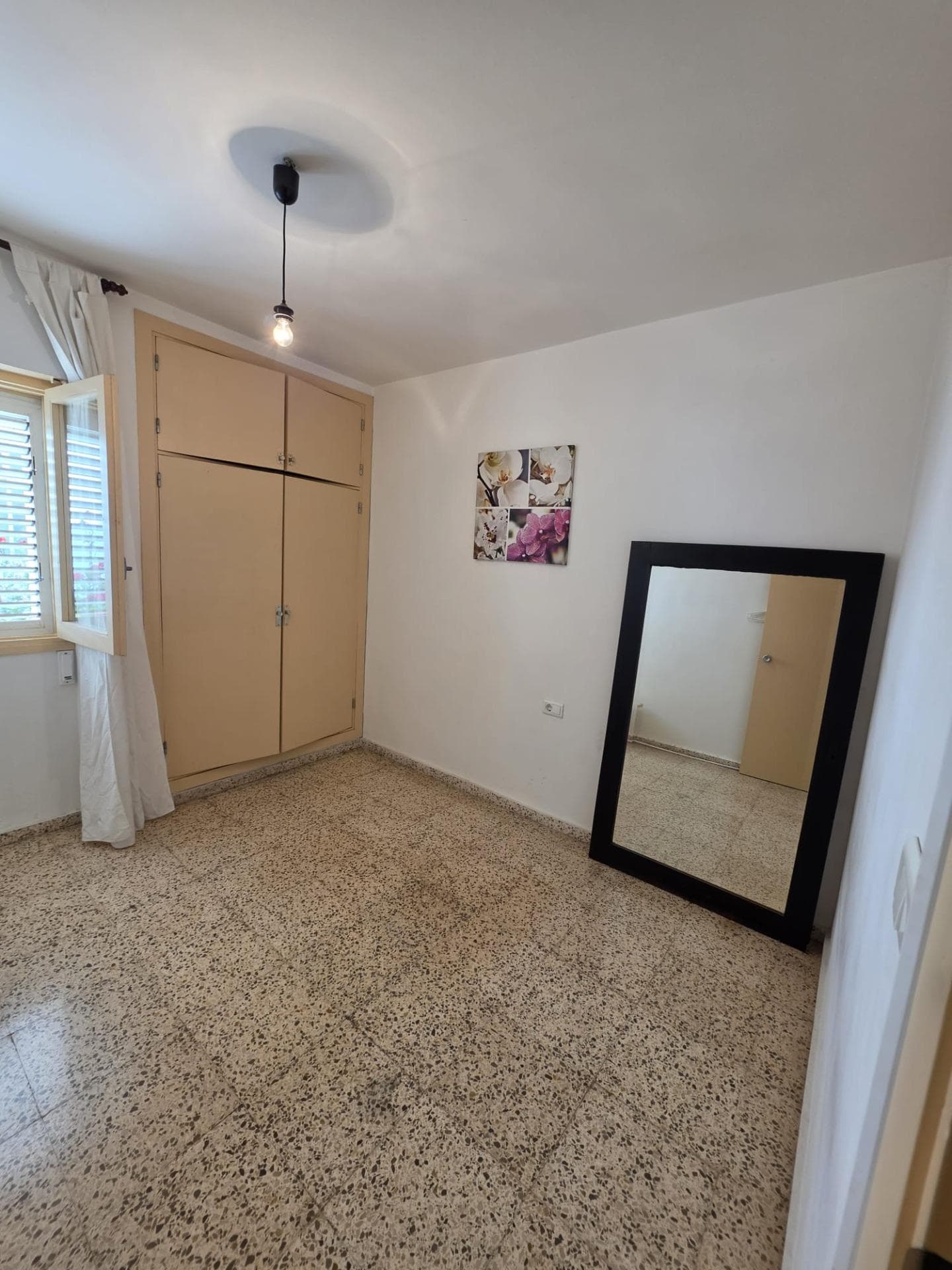 Amplio piso de 130 m² con terraza en Puig d'en Valls, a pocos minutos de Ibiza