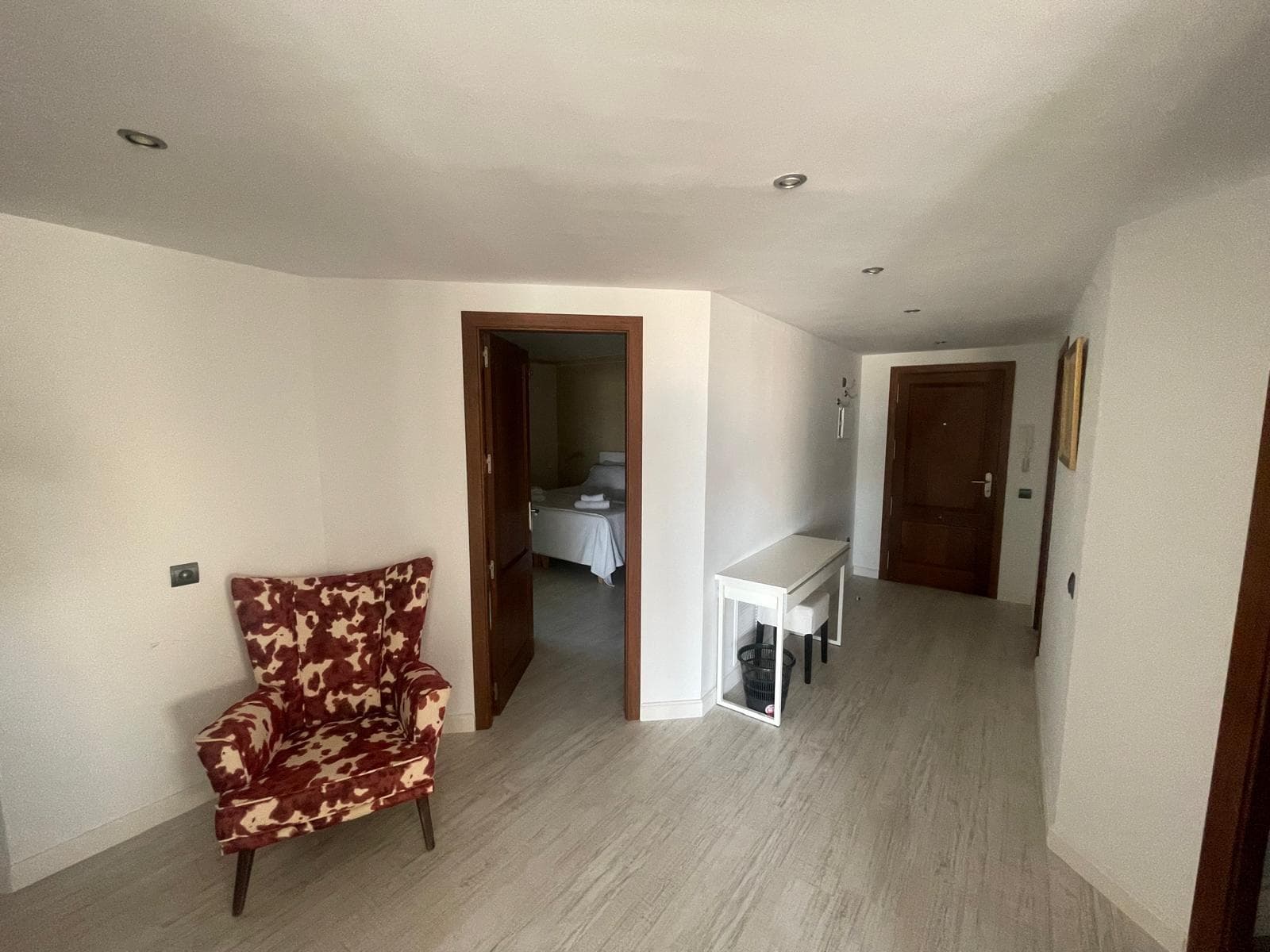 Exclusiva vivienda en Talamanca | 4 dormitorios, 3 baños | Alquiler anual