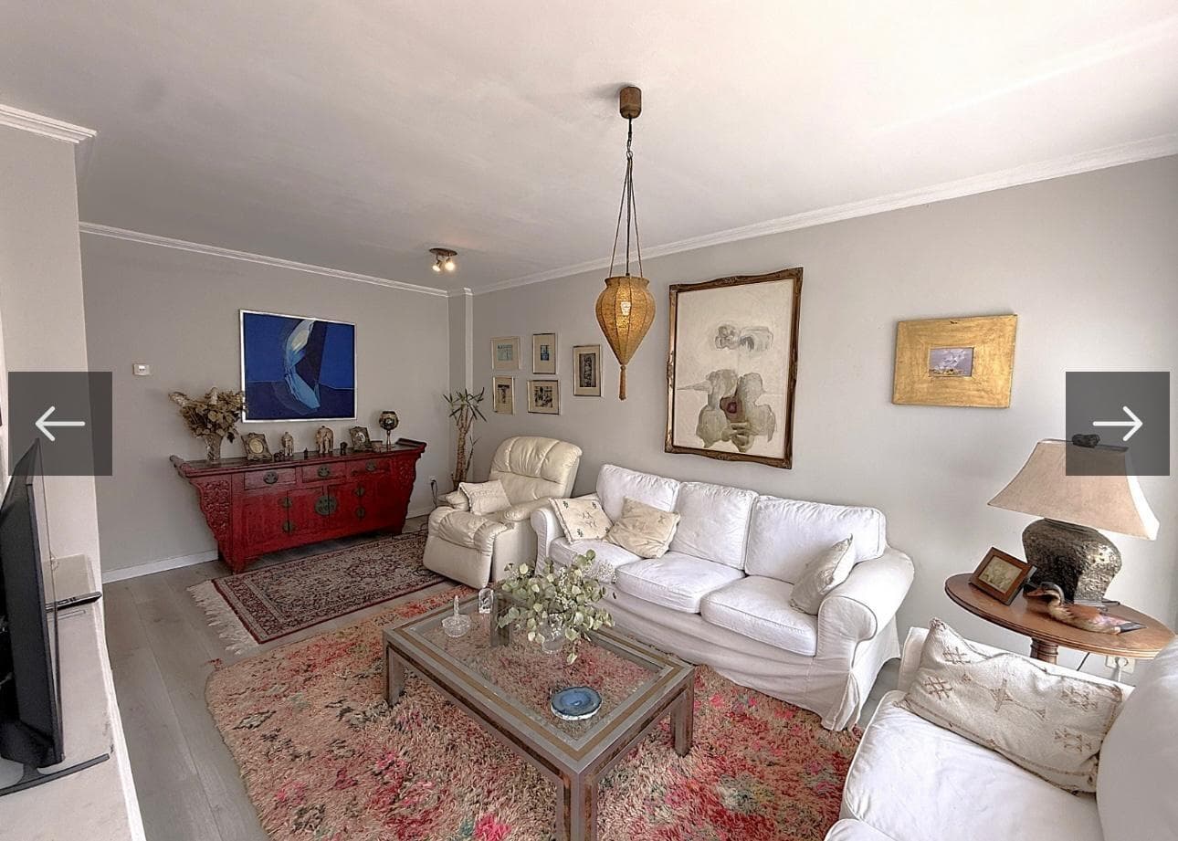 Amplio piso de 3 dormitorios con terraza y garaje en Talamanca
