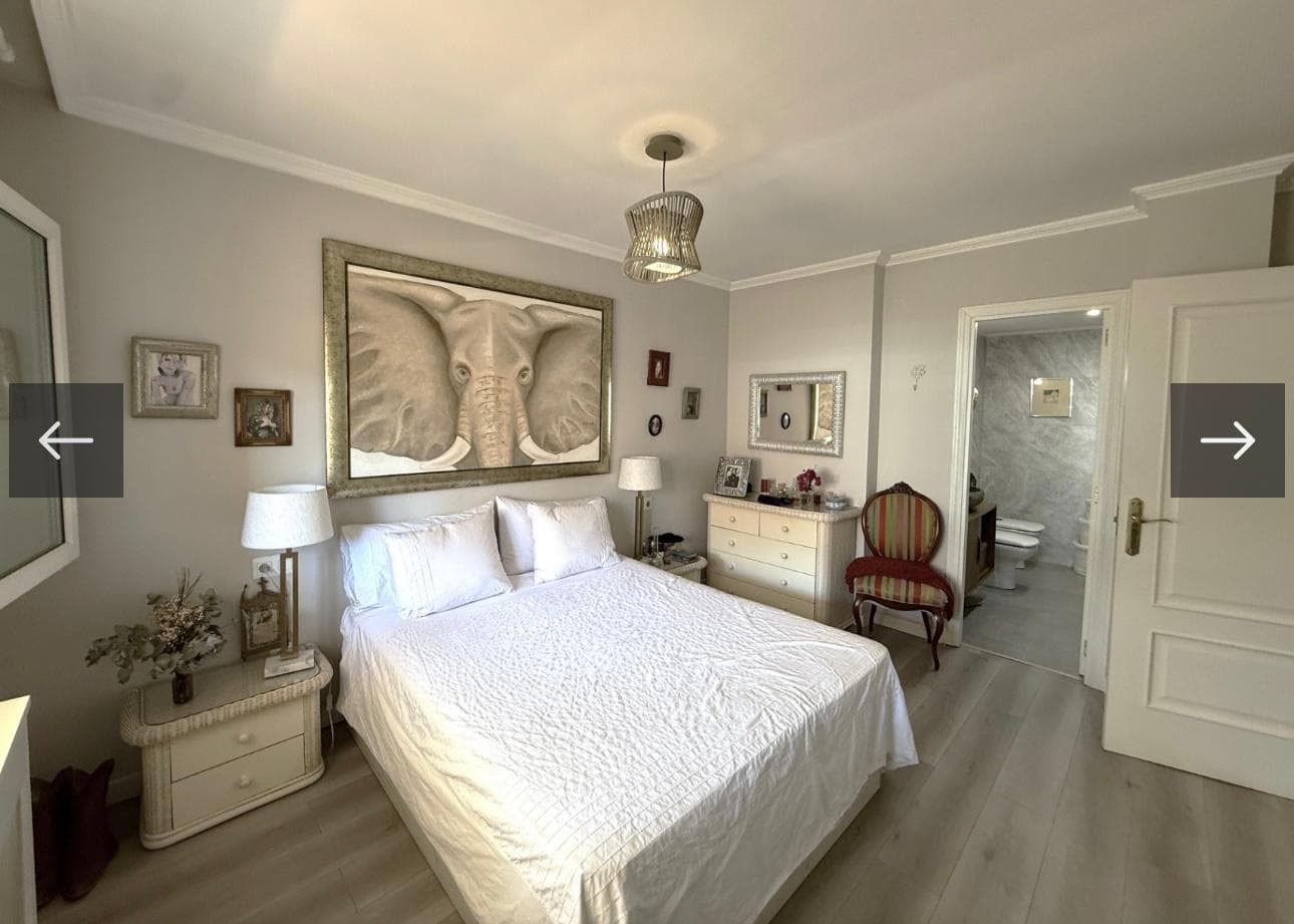 Amplio piso de 3 dormitorios con terraza y garaje en Talamanca