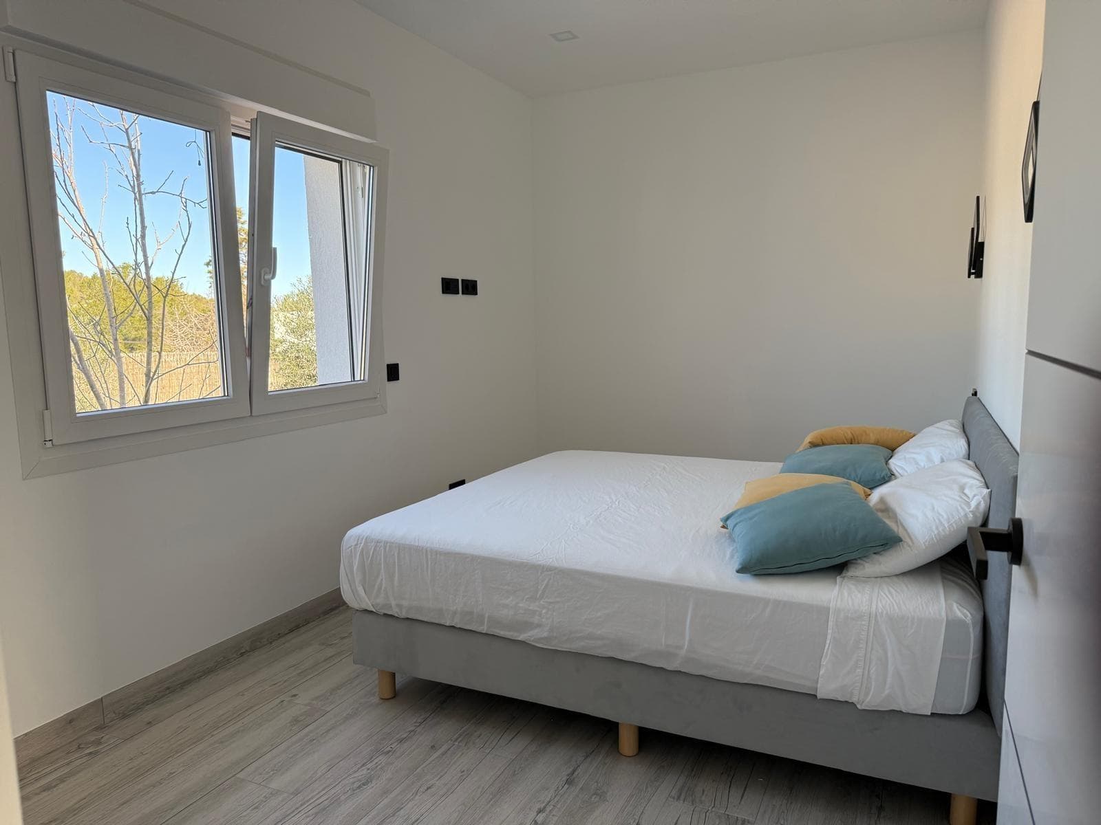 Solar de 1.518 m² con dos construcciones en Sant Agustí des Vedrà
