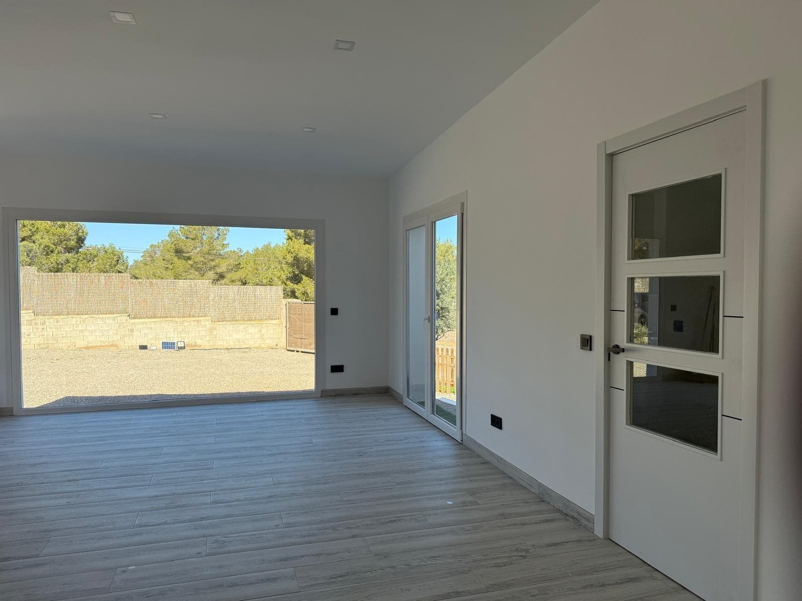 Solar de 1.518 m² con dos construcciones en Sant Agustí des Vedrà
