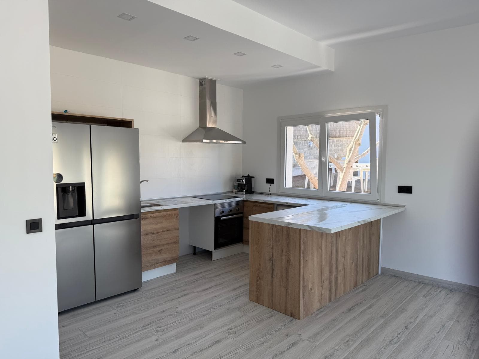 Solar de 1.518 m² con dos construcciones en Sant Agustí des Vedrà