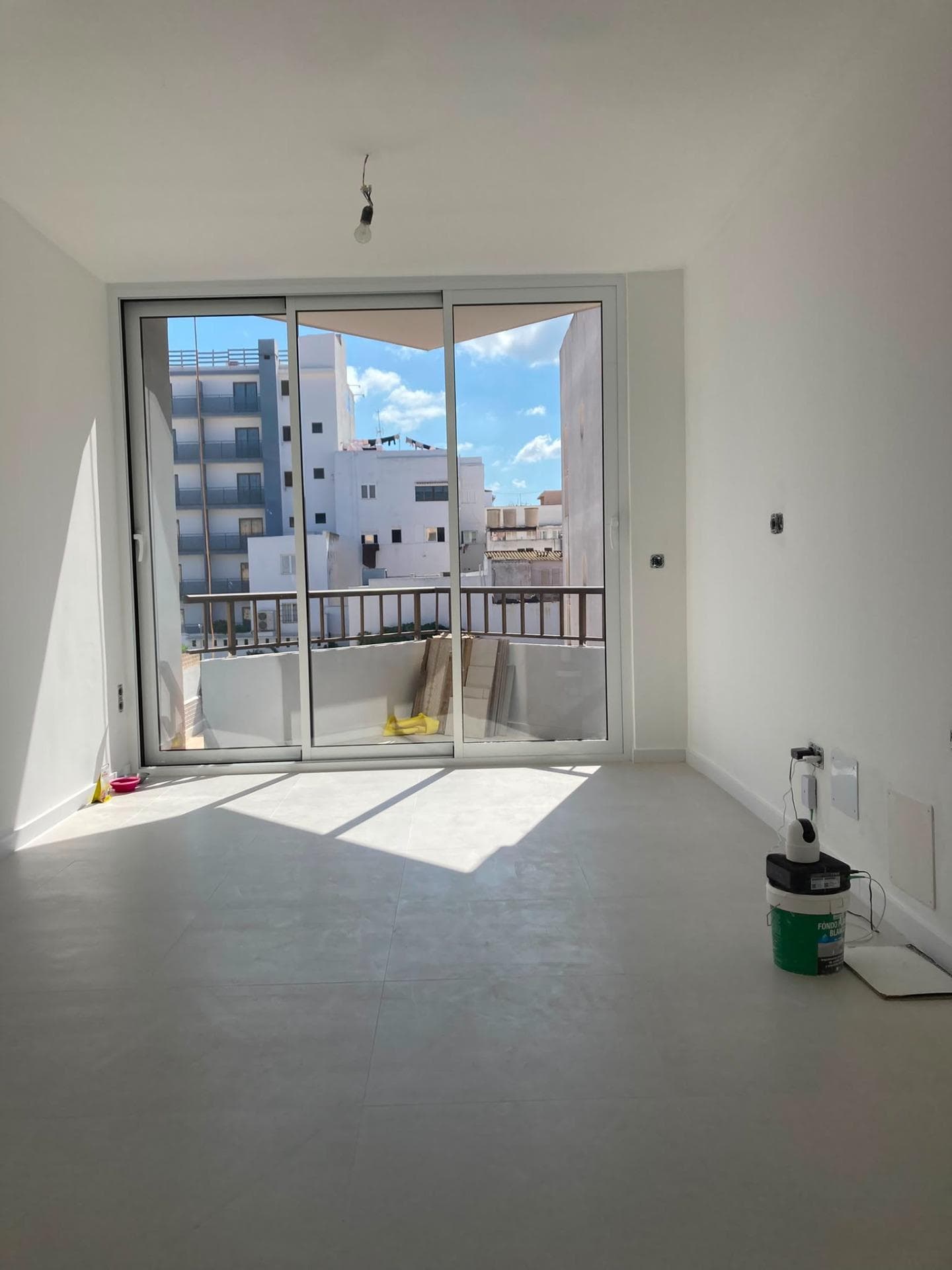 Piso completamente reformado con balcón y 2 dormitorios en Sant Antoni de Portmany