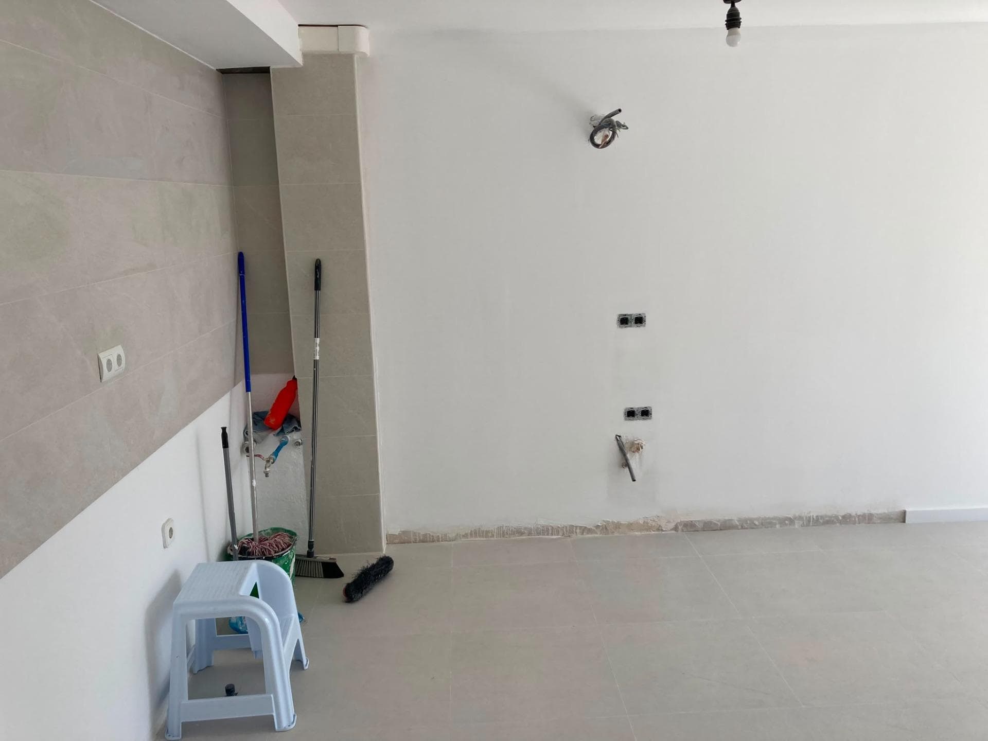 Piso completamente reformado con balcón y 2 dormitorios en Sant Antoni de Portmany