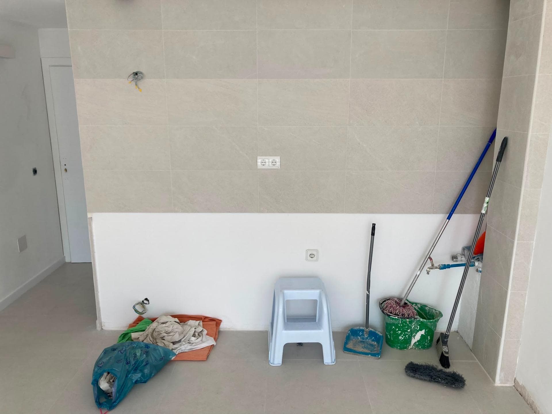 Piso completamente reformado con balcón y 2 dormitorios en Sant Antoni de Portmany