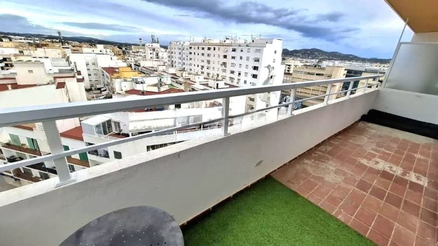 SE VENDE PISO EN EL CENTRO DE IBIZA