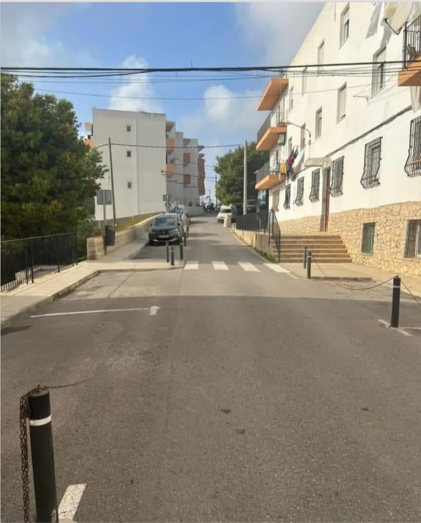 SE VENDE PISO EN LOS MOLINOS