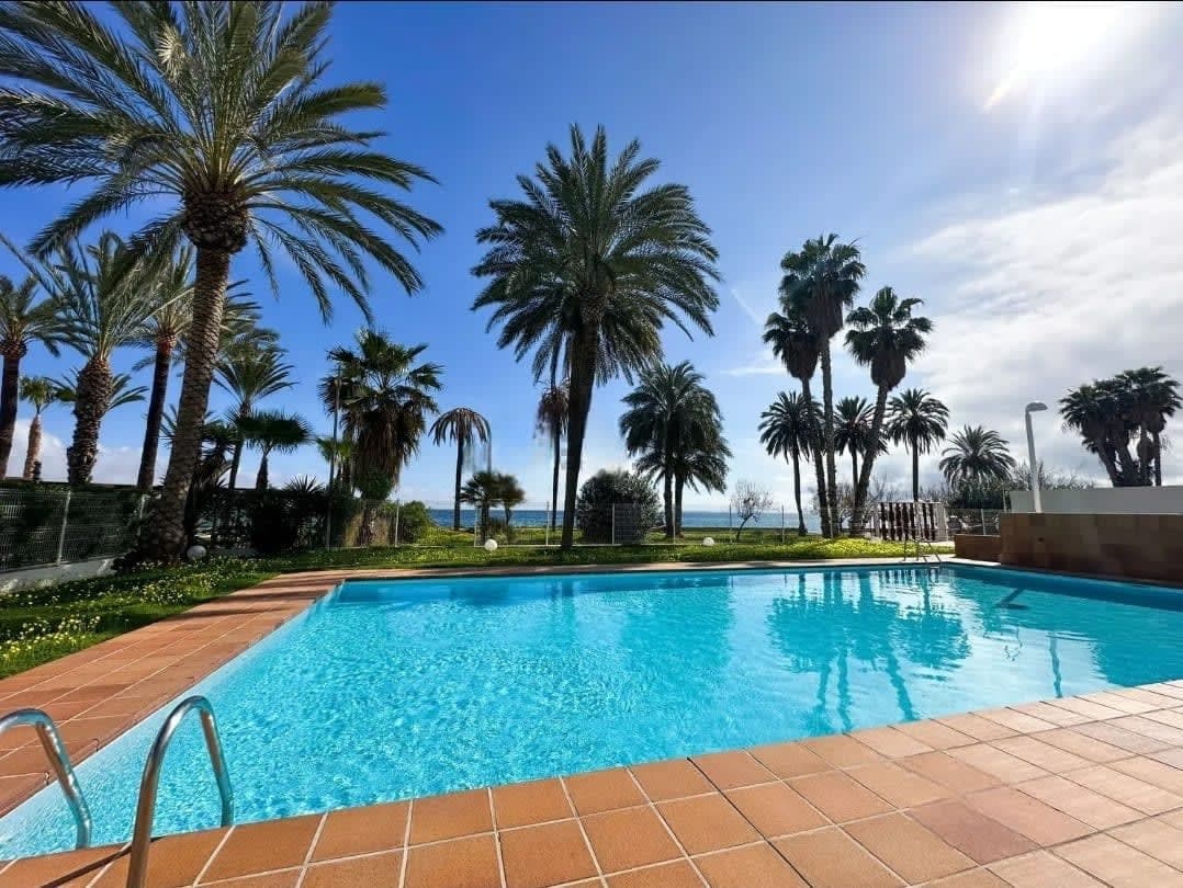 SE VENDE DUPLEX EN PLAYA DEN BOSSA