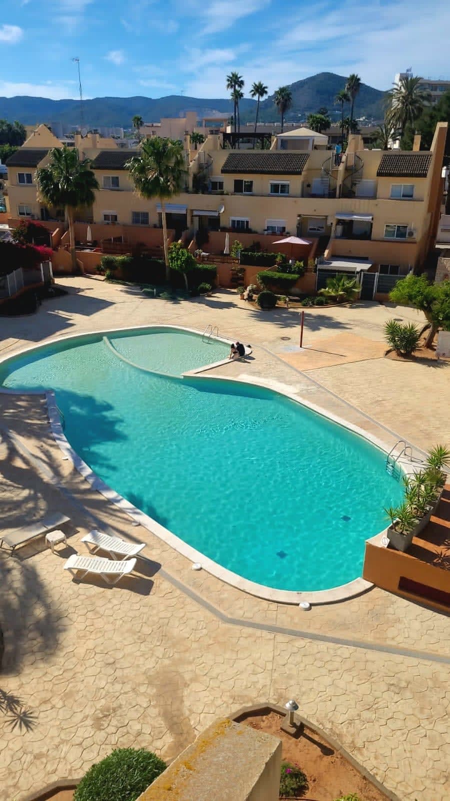 SE VENDE HERMOSA PLANTA BAJA EN PLAYA DEN BOSSA